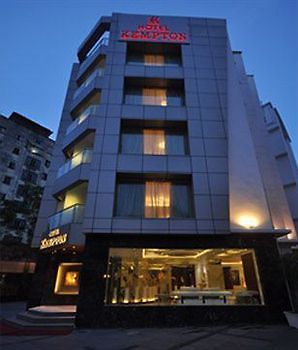 Kempton Hotel Kalkutta Exterior foto