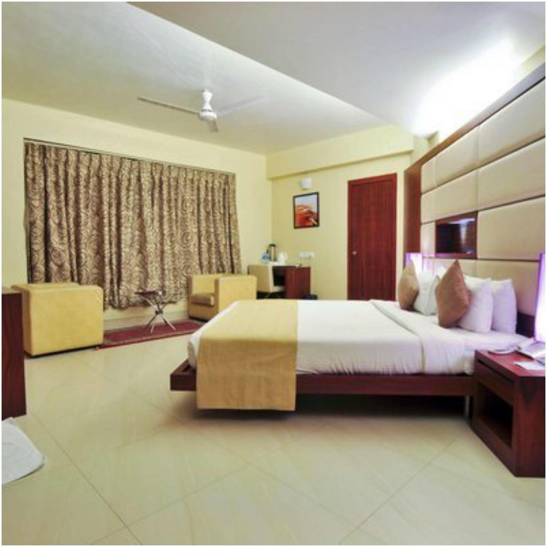 Kempton Hotel Kalkutta Exterior foto