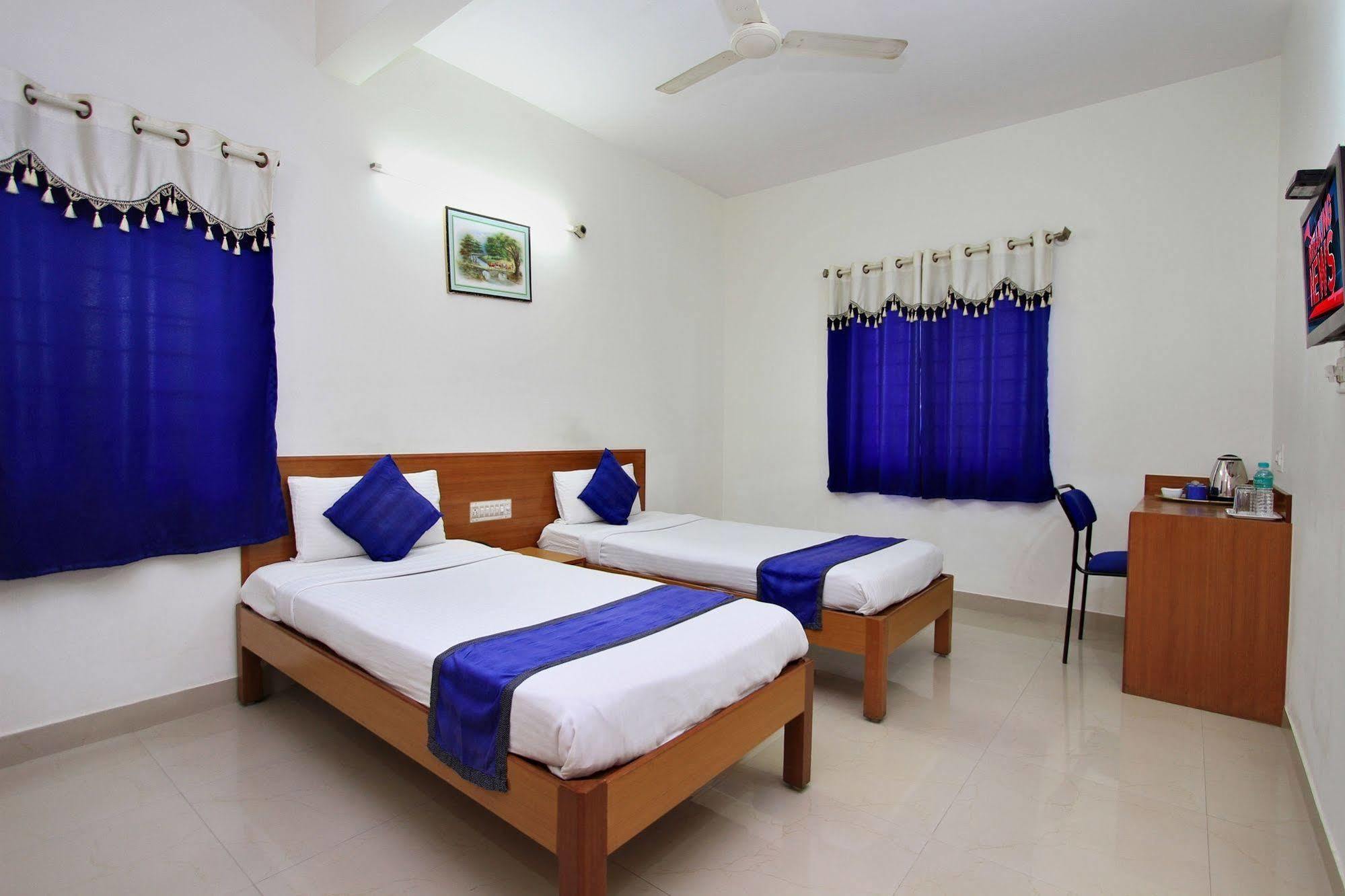 Kempton Hotel Kalkutta Exterior foto